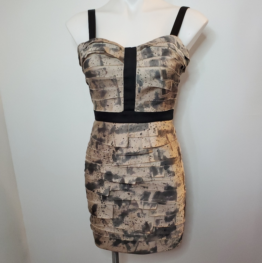 NWOT BEBE Lucca Abstract Strips Bodycon S